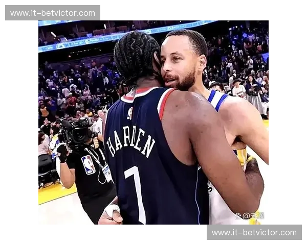 史诗对决：2015勇士与快船，一场注定载入史册的经典战役